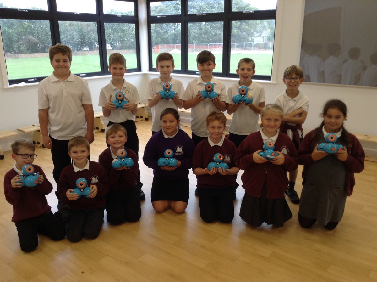 SSSCPSaltash's tweet photo. Super excited to start coding club this year in our new studio! And not long to wait until the Wonder League Robotics Competition launches and we can begin our missions! #happycoders @WonderWorkshop #excellenceisineveryone https://t.co/N4du19pSwo