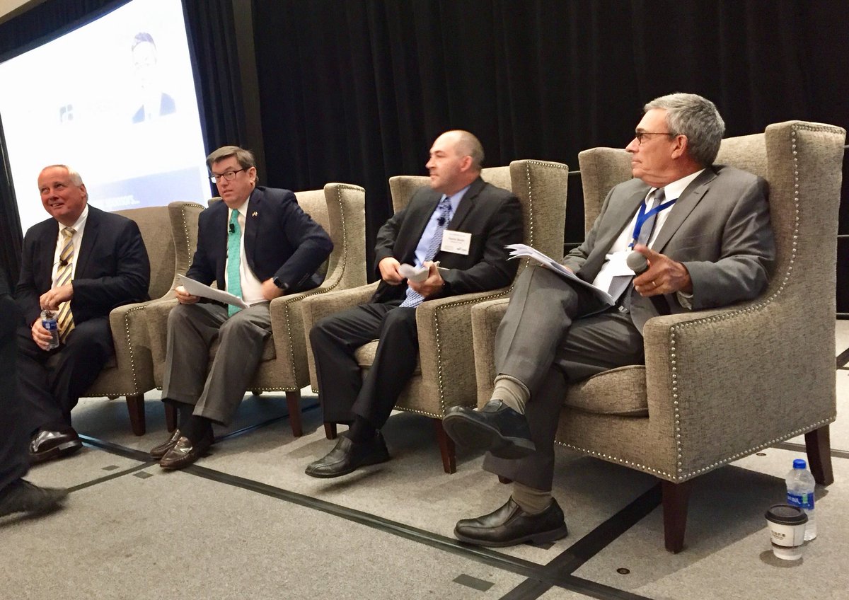 JulieRHurst's tweet image. #tradeissues: “will we have #21stcentury #technology in #agriculture and #trade under the rules of #mercantilism. “ @HurstBlake #KCagoutlook18