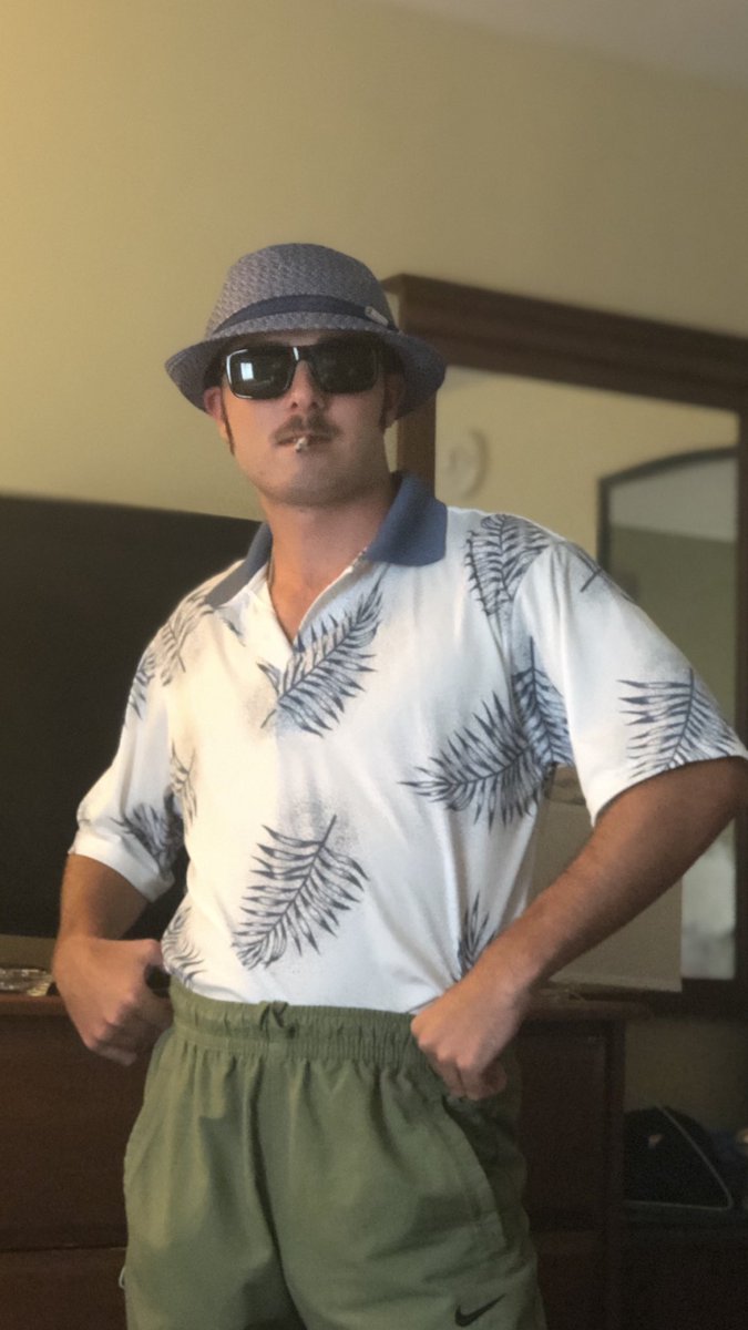 JohnShuppStache's tweet photo. Straight stuttin on them @SkiBumForLife2 https://t.co/QnvzvnCp8Q