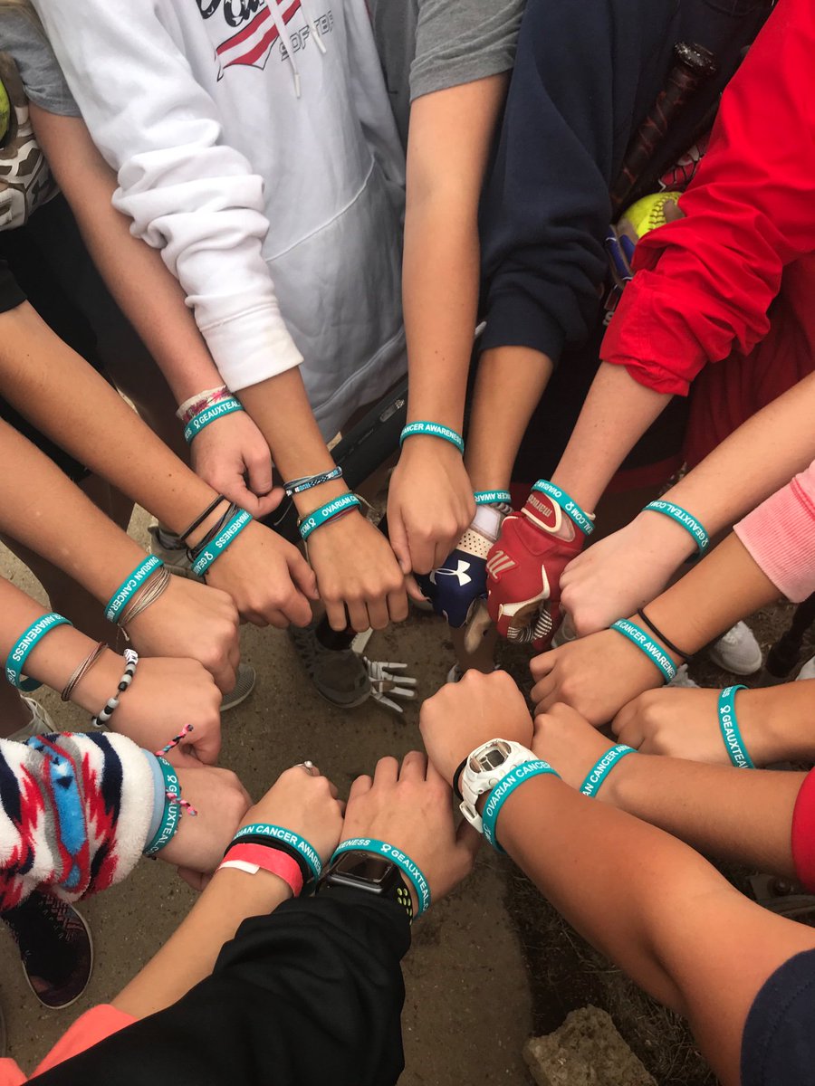 LHS Softball supporting ovarian cancer awareness! <a href="/geauxteal/">GeauxTeal Ovarian Cancer Awareness</a> <a href="/HailStateSB/">Mississippi State Softball</a> #AlexWilcox #8
