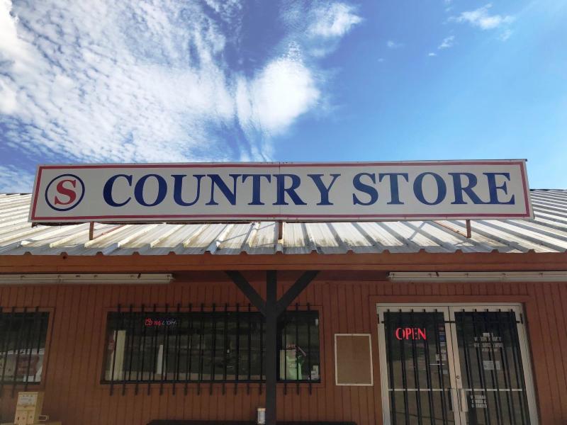 StaciaRunnels's tweet photo. Your FREE 4th Friday Workshop is TOMORROW!&amp; Don't Miss Circle S Country Store Ribbon Cutting Saturday! Come see these cute boys' Hunny &amp; Poppy, new owners, from 11AM-Noon. Welcoming Kim &amp; Jackie Brown to the Greater Marshall Chamber of Commerce! https://t.co/ufgaxFbViO https://t.co/PzZQENFrfo