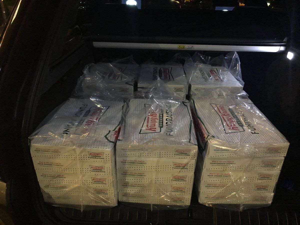 JML_MortgageMan's tweet image. Collected 372 #krispykreme doughnuts for @MillanMorn! Coffee and doughnuts in the morning @JML_Financial! All proceeds go to the fantastic charity!!! #lovemacmillancoffeemorning
