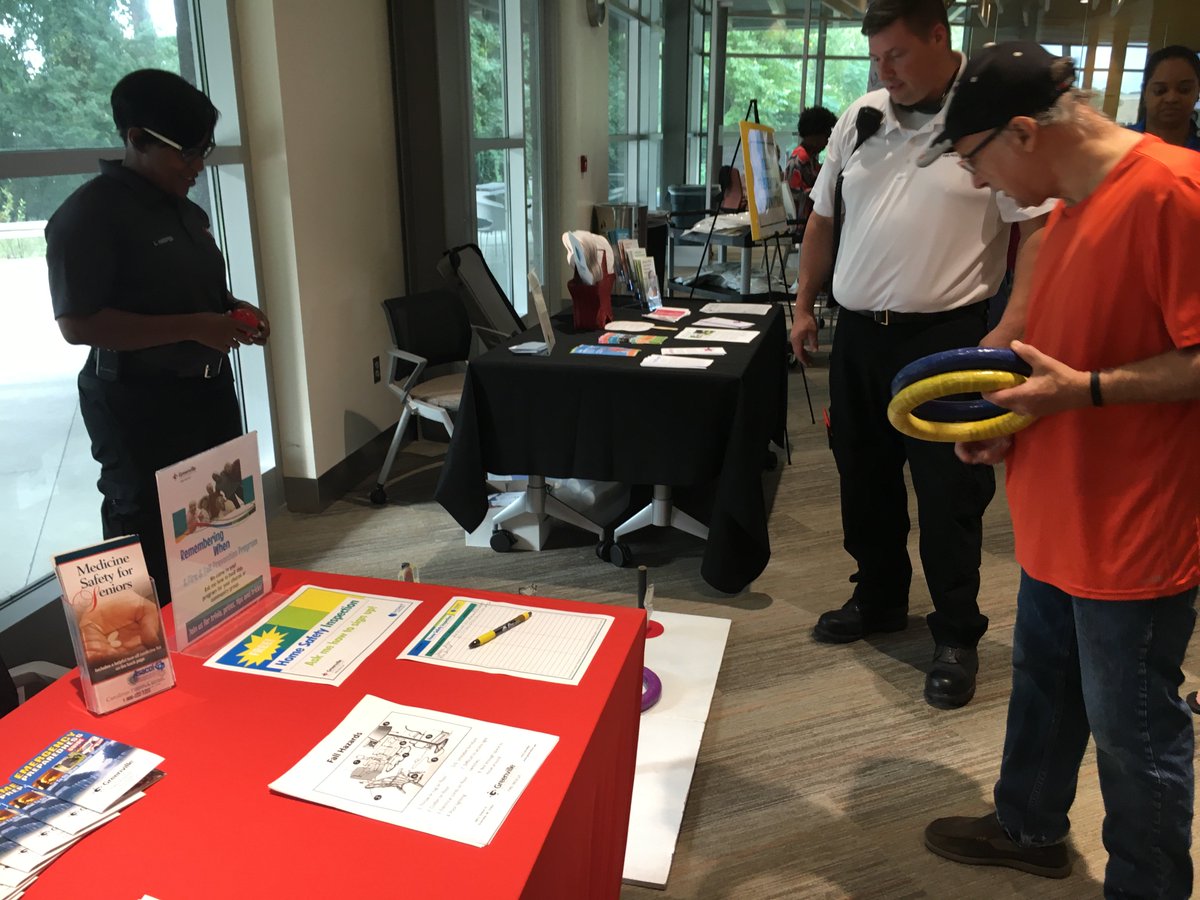 GreenvilleFR's tweet image. We had a great time at the Preventing Falls and Aging Well event at @EasternAHEC! Thanks to the Falls Preventing Coalition for hosting an event on such an important topic! #fallpreventionweek