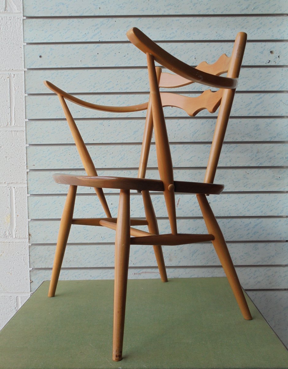 Aladdins08's tweet photo. Chairs... like buses, waiting for one then a few come along. 
 #chairs #ercol #vintage #antique #balloonback https://t.co/6siE6juUhK