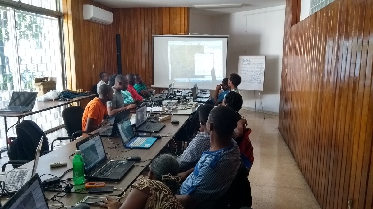 nicolas_chavent's tweet photo. At #ActionOsmHaiti2018 we've been active on our 9th and 10th training days growing skills about editing roads in #OpenStreetMap and managing in @qgis #GIS #data from #web #data download services #BBBike #overpassturbo #HOTExports @humdata #haitidata #IDSFranciphoneLibre https://t.co/Q5FoGO310x