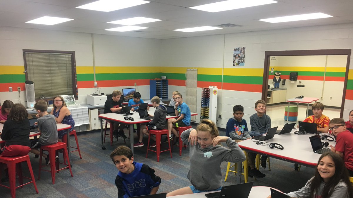 MrPicard_HES's tweet photo. One of the best parts of our new #HESTech space is the ability to configure the room just the way we need it. Whole group instruction on Gmail with 5th grade today. https://t.co/yQswwDvhMW