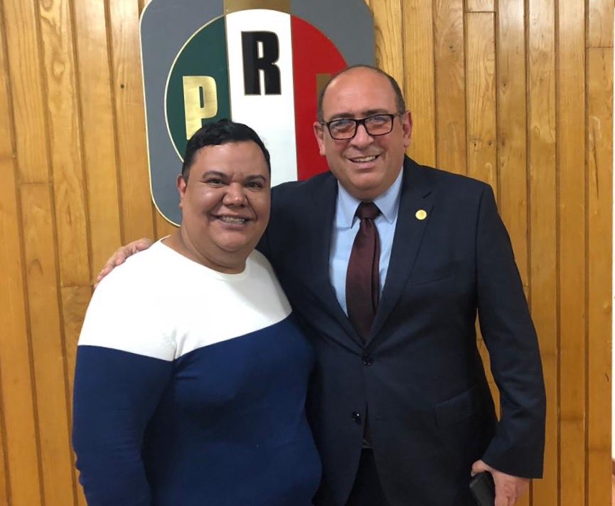 rubenmoreiravdz's tweet photo. Los derechos humanos no están a discusión. Reunión de trabajo con @rafaramirezaran Secretario de Diversidad Sexual @sriadiversexual del @PRICDMX_ @matrimonioslgbt @gammbad #MatrimonioIgualitario Todos los derechos para todas las personas. 🏳️‍🌈 https://t.co/ly1Q7i0EfQ
