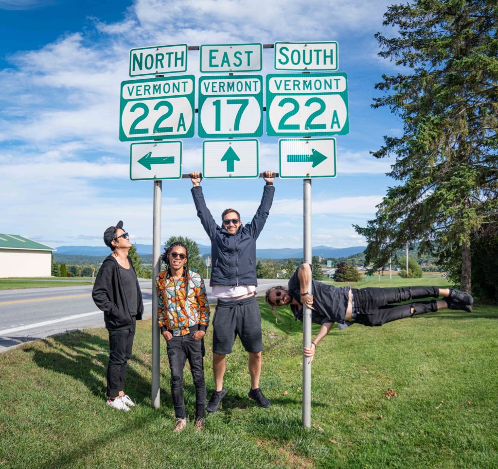JeremyLoops's tweet image. Vermont we are in you! Nothing like roadtripping across the States. 🚎💨Buzzing for tonight’s show at Higher Ground. See you all later! 🙏🏼