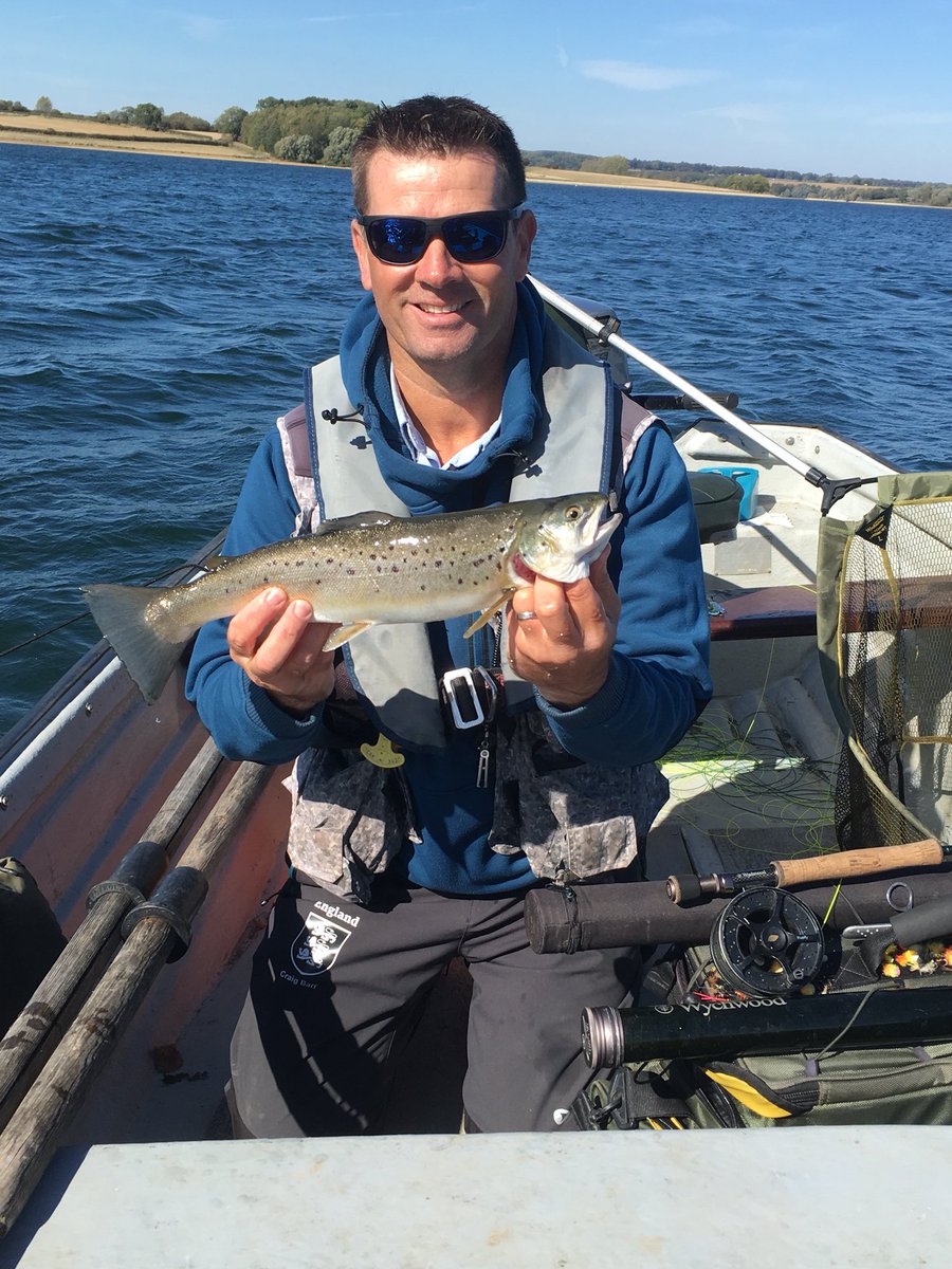 FliesFlash's tweet photo. A great day on Rutland with Simon Robinson. Well into double figures to the boat- excellent fishing. #guidedfishing #flyfishing #troutfishing #rutlandwater #flashattackflies https://t.co/InSYOYVSEk