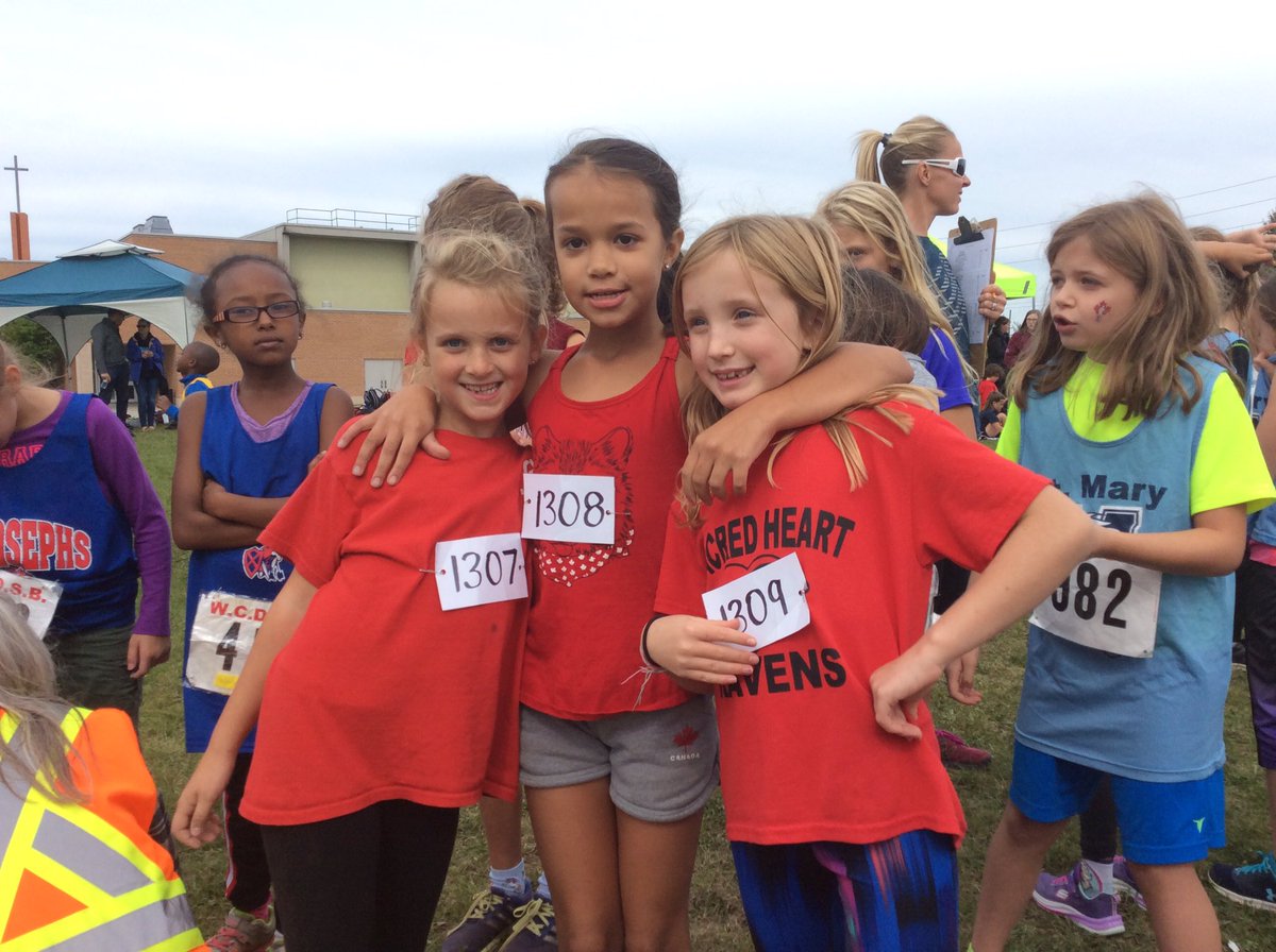 MrsHMerry's tweet photo. Congratulations Sacred Heart School on an amazing day at the Cross Country Finals @rockwoodheart https://t.co/KWSisRTb1j