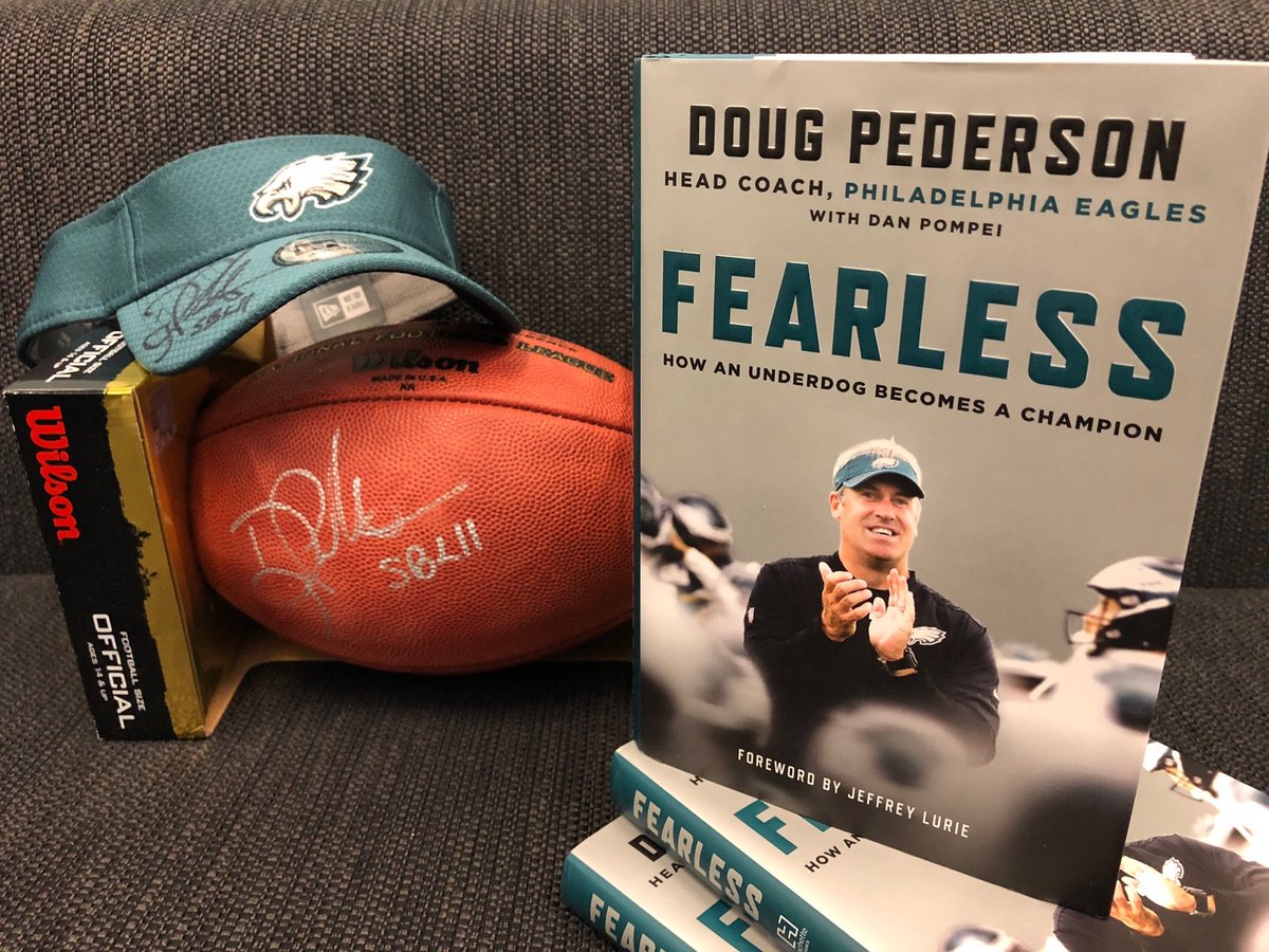 🦅🚨 GIVEAWAY 🚨🦅 1 grand prize winner gets: Doug Pederson’s book FEARLESS, a signed football & a signed visor! 5 runner ups get a copy of FEARLESS. RETWEET this tweet AND follow these accounts for chance to win: @BleedingGreen @BrandonGowton @BGN_Radio @HachetteBooks