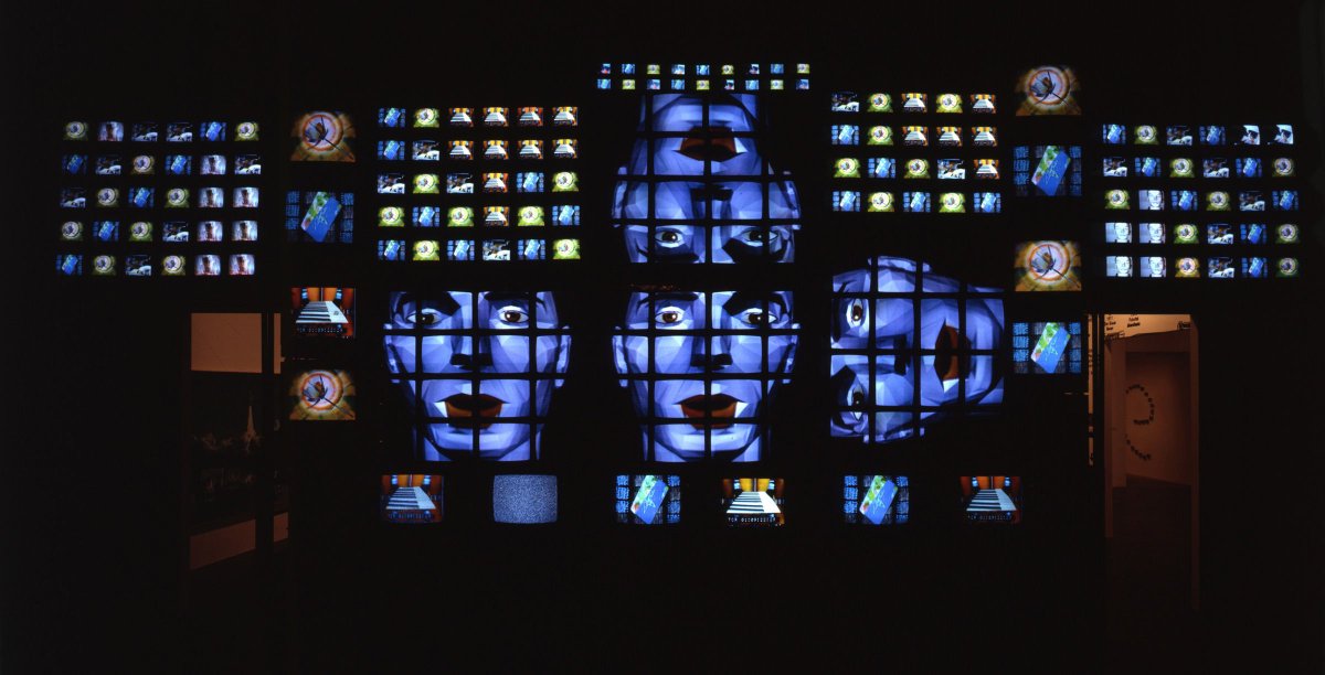 whitneymuseum's tweet photo. At the center of the newly opened exhibition Programmed is recently restored #NamJunePaik masterpiece, Fin de Siècle II (1989)—a floor-to-ceiling video sculpture comprising over 200 televisions! (You'll have to see it to believe it). #WhitneyCollection https://t.co/WS8yyEXWCY https://t.co/tLGhPE5ISb