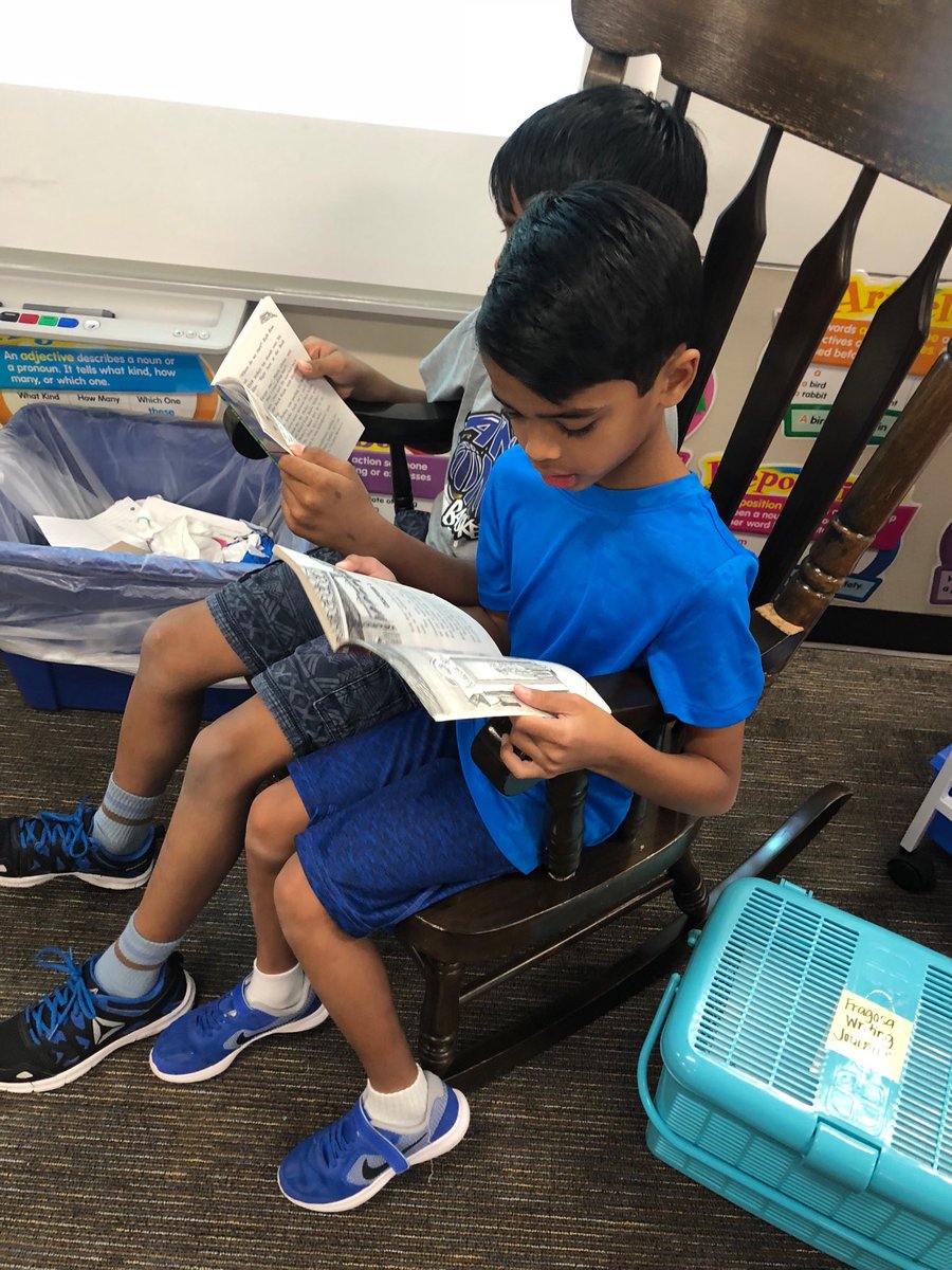 s_rodriguez33's tweet photo. Reading is always better with a partner! ⁦@MJEjags⁩ ⁦@MJE3rdGrade⁩ #readersworkshop #partnersinreading https://t.co/bdoIZrrdrT