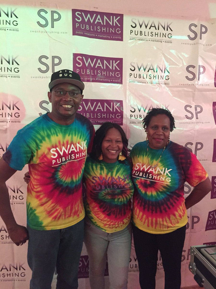 SwankPR's tweet photo. Check out more photos from the #SwankPRMediaDay event at @ScratchDJAcdmy in New York City! Please share. @DoughFromDaGo @StackorStarvDJS @RightNowTour https://t.co/XZbPvVBbaH