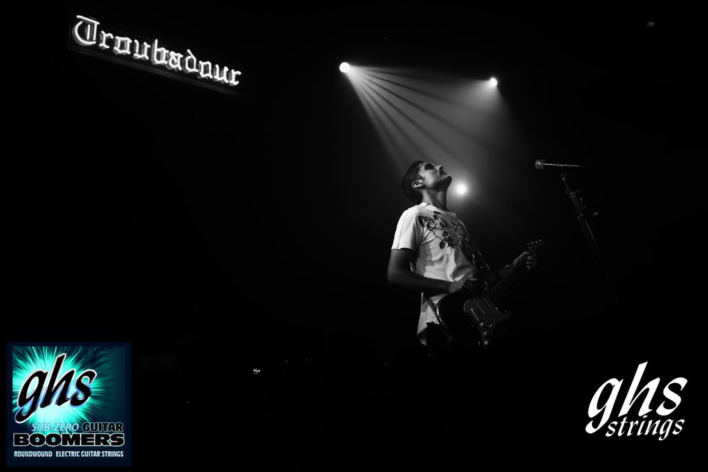 ghsstrings's tweet photo. #GHSArtist #matthewphillips is a huge fan of our classic and #subzero #boomers! Which line of #ghsstrings is on your guitar right now?
Photo: Brittney Panda
#ghsboomers #matthewphillips #livemusic #concertphotography #troubadour #guitarstrings https://t.co/MnNPa5js29