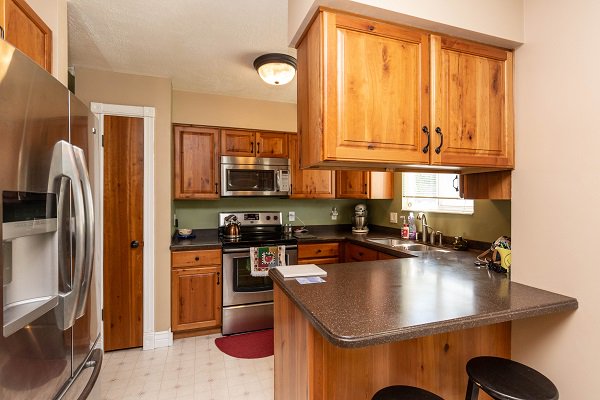 SoldByAnAngel's tweet photo. Adorable updated 5 bedroom, 2 bathroom rambler in fantastic  Layton location. This home has so much to offer! Come check out the  newly finished basement with 2 bedrooms, a family room, new bathroom,  plush carpet and fresh paint. Basement also has a huge storage room. https://t.co/ad5iXCwIWm