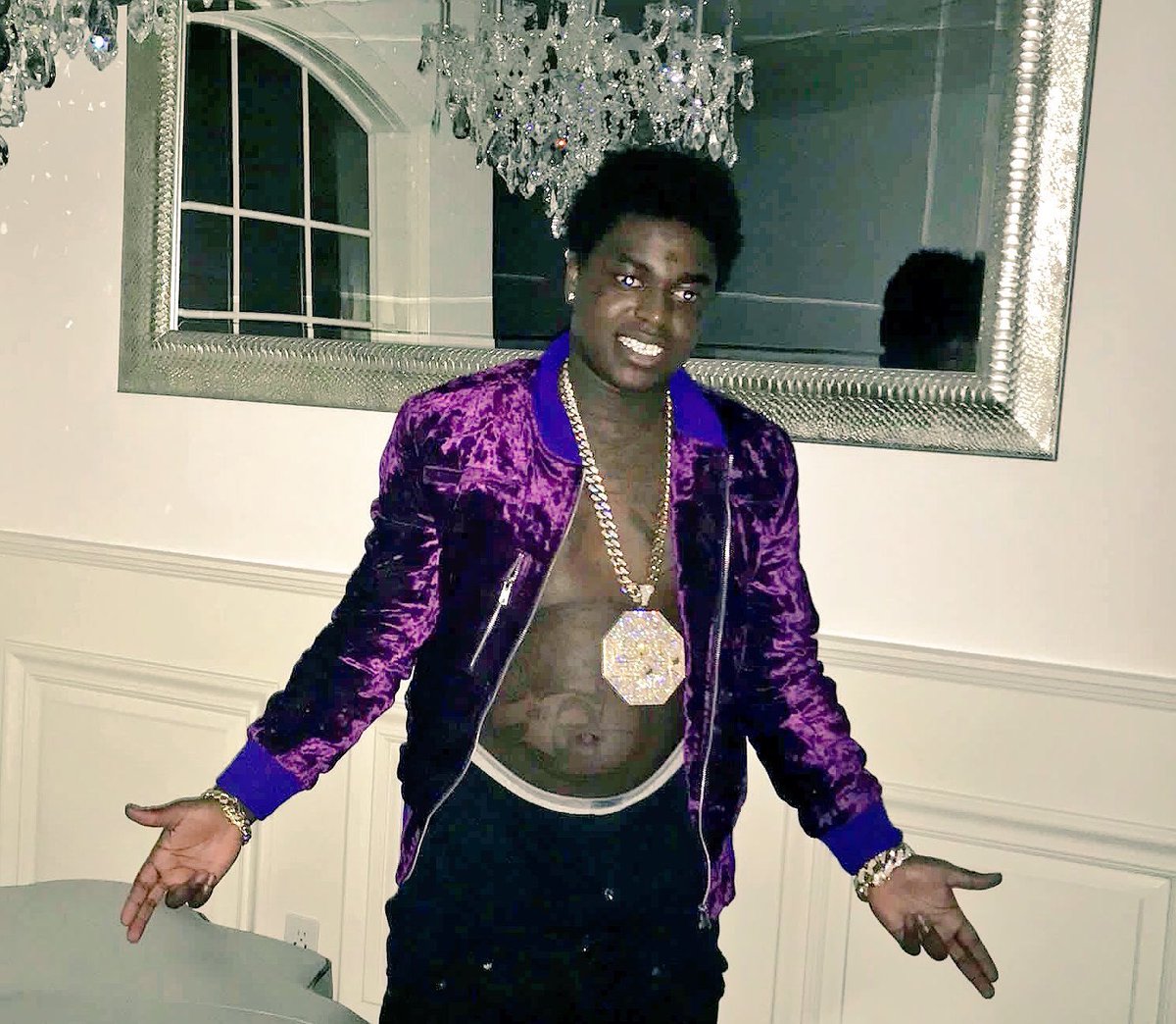 DailyRapFacts's tweet photo. Kodak Black is dropping new music tonight at midnight https://t.co/tFTLlPHJBX