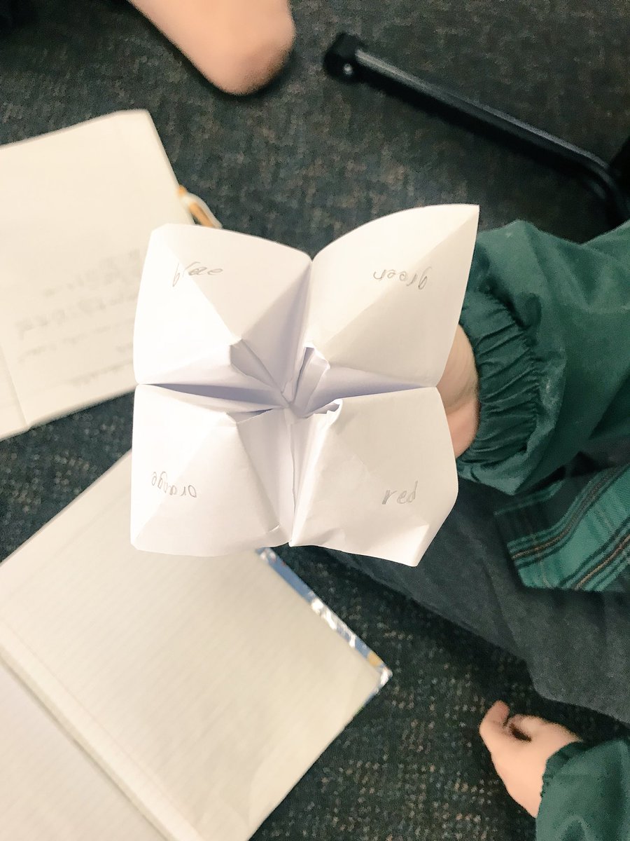 jp_love_teach's tweet photo. We made our own chatterbox today and then wrote a procedural text for others to learn how to make their own #writing #acuedu_p #procedural #yearthree https://t.co/2APFFVUJYj