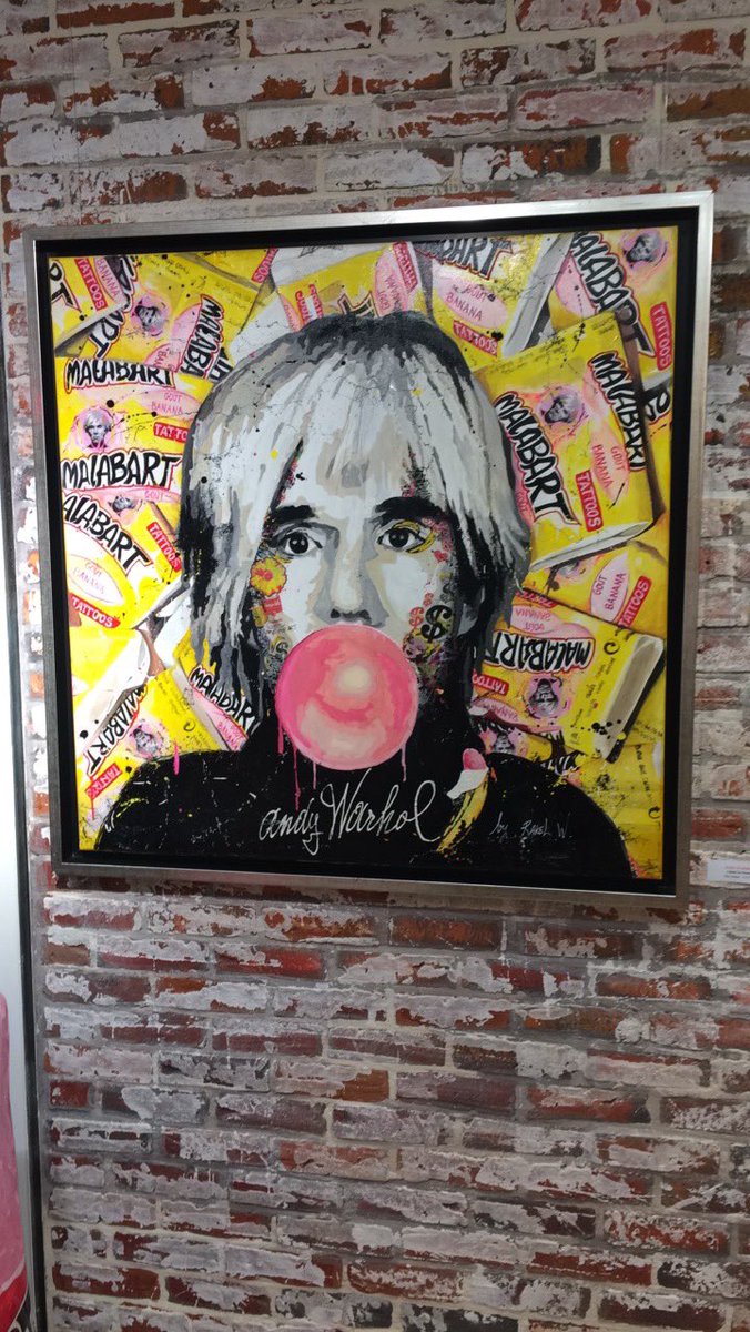 benoitbdb's tweet photo. Super découverte de la galerie #Champop 93 rue de Turenne, 75003 Paris 🍾🍭🎨 #streetartparis #vernissage Cc  @deborahszpicak merciii pour l'invitation des œuvres magnifique ... ⚡️👍🏻⚡️ https://t.co/hQqPUAwpit