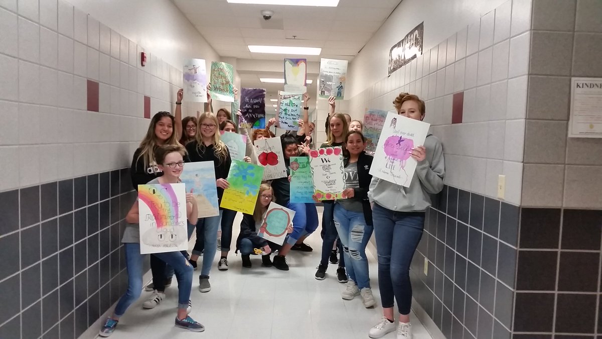 ARTrcms's tweet photo. Kindness Matters! RMS 8th grade Advanced Art students designed and illustrated a famous quote of their choice to encourage others! Plan to be inspired! Check out the hallways and cafeteria to see these talented artworks! #RCMSJOY, #TEAMrcms https://t.co/ZDbzutHtM9