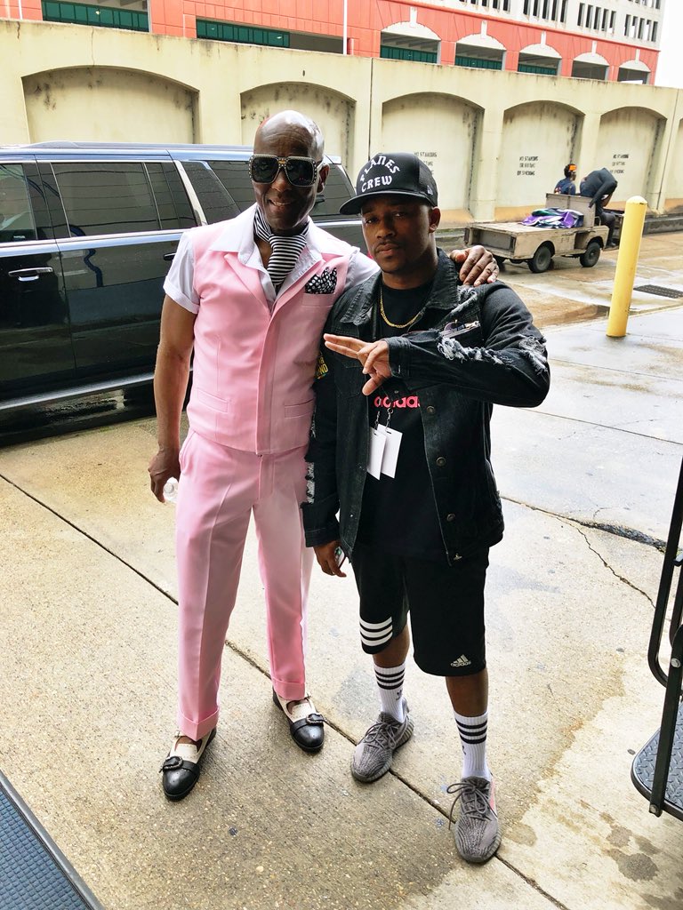 Groovy_Gene's tweet photo. Let’s just say it’s #DapperThursday #tbt w/ the Gawd @DapperDanHarlem https://t.co/3mwQl0kGZn