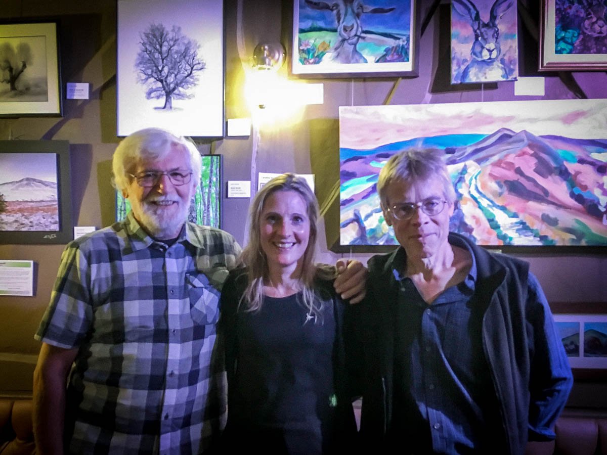 OpenStudios_WR's tweet photo. Fantastic to see work by these 3 talented #WorcOS artists @CapnGownWorc last night. Why not pop in for a pint this w/e and enjoy some art at the same time? @myworcester @WorcsArtsParts
@worcesternews @Visit_Worcester
#pubart https://t.co/aJoGiv3y3K