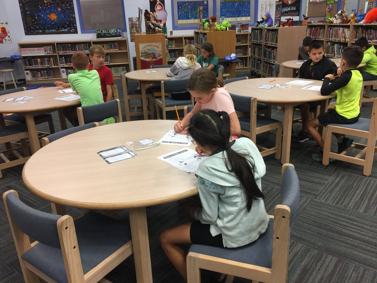 PullenLibrary's tweet photo. 1st grade PLC = Mo Willems author study.  Timeline of events activity.  Writing about would you let pigeon drive the bus-why or why not? What would you ask to drive? @PullenElem @mowilliams #ILoveRockwallISD #risdgrows #Risdlibraries https://t.co/Mf6R1Lqn02