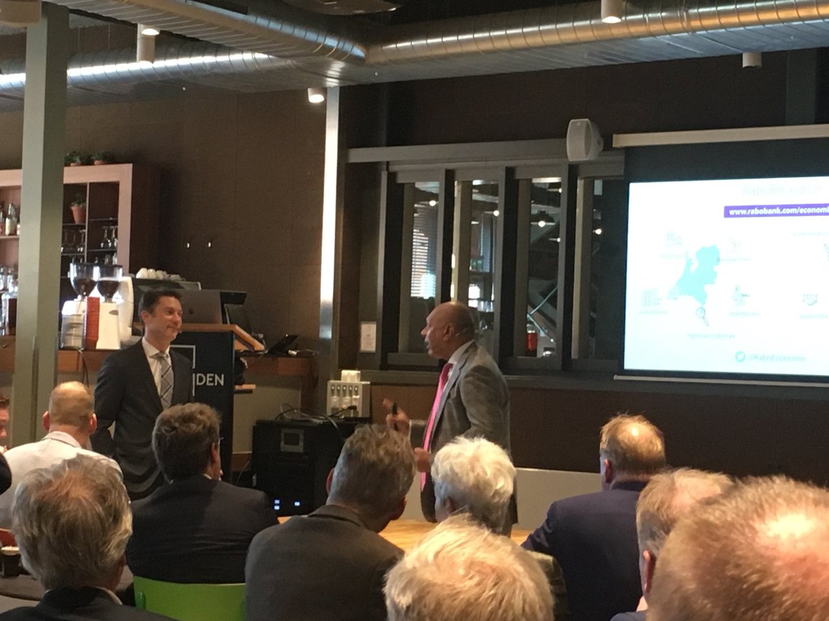 Tijdens de Derde Kamer bijeenkomst van vandaag te gast bij #NHLStenden in Emmen. Grote opkomst van ondernemers, mooie reflectie op effecten Prinsjesdag op eigen regio.