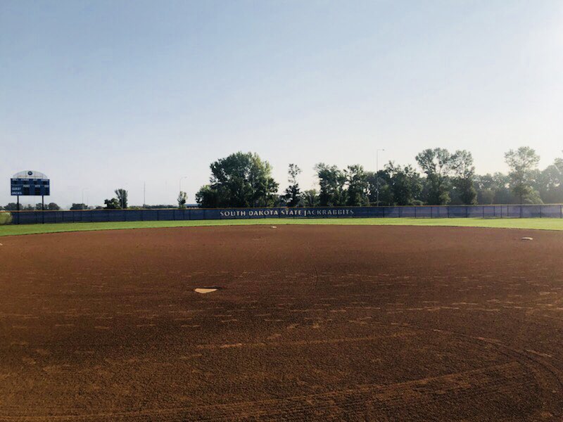 toritollefson's tweet photo. happy to announce my commitment to play softball at South Dakota State University!! so grateful for the opportunities and friendships this sport has given me:) go jacks!!💙💛 @GoJacksSB https://t.co/s4xvyGuRWc