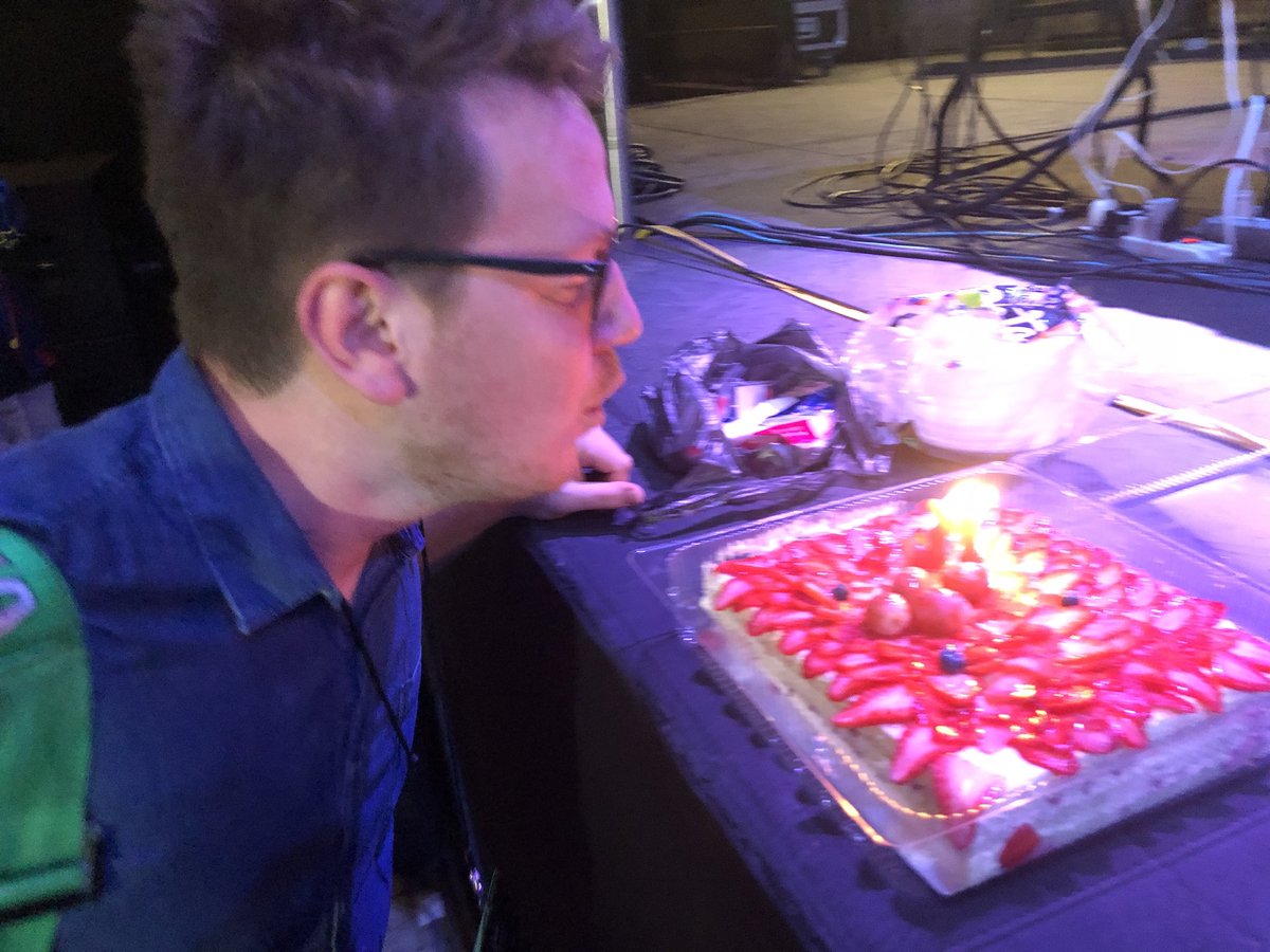 deb_slater's tweet photo. Happy Birthday @AlieTacq https://t.co/tVAWc4L2LT
