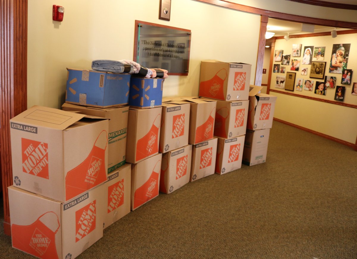 Today, we received a surprise visit from <a href="/McGrathNorth/">McGrath North</a>. They saw our profile in <a href="/metroMAGAZINE/">metroMAGAZINE</a>'s Giving Guide &amp; started a blanket drive! These blankets will go directly to children in foster care &amp; family support programs.

Thank you for putting #childrenfirst.

#NCHSThankful