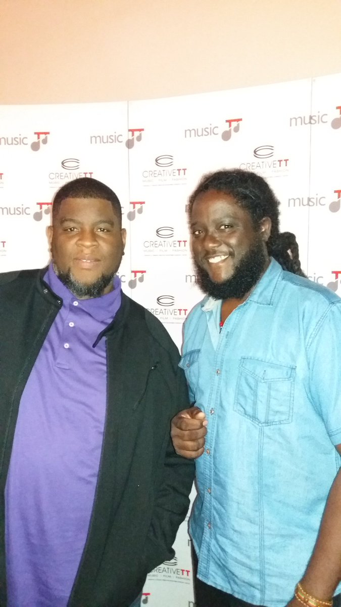 DerronEllies868's tweet photo. Got to meet @SaLaAMReMi today. Legendary hiphop/RnB/pop producer; he spoke with the conviction that comes with years of experience and perseverance...and he's humble and down to earth as well. #FeelTheBeat2018 #MusicTT #CentralBankTT #CreativeTT #COTT #DerronEllies #GhostMan868 https://t.co/SVGMapjArC