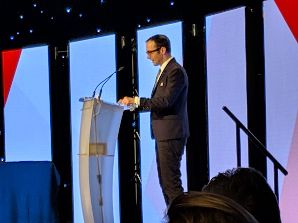 BlockpassOrg's tweet photo. @cryptoregtech introducing tonight's keynote speaker, Double Olympian in Skeleton @lizzyyarnold at the #YSEAwards. #ScotSoft2018 🏴󠁧󠁢󠁳󠁣󠁴󠁿 https://t.co/44WdbgKeMx
