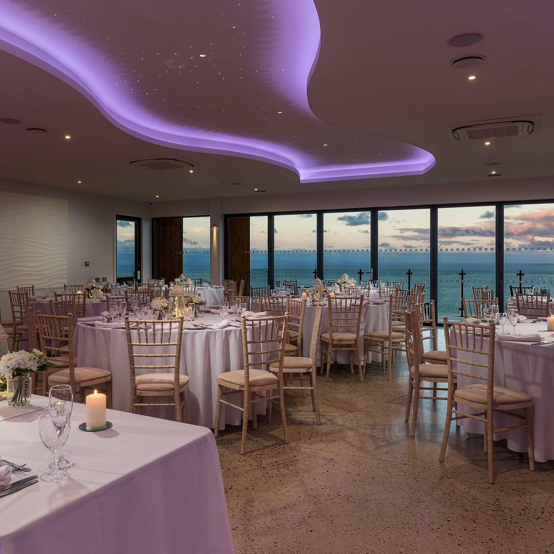 hotelsandycove's tweet photo. With the cooler weather coming we have been thinking of the stunning winter Weddings we can have here. The view is breathtaking &amp; the venue with its state of the art lighting and large bi fold doors allows for the outside to come in.#weddingvenue #weddingsbythesea #winterweddings https://t.co/EWfaalD6H2