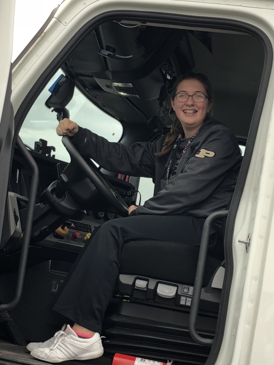 jcass8430's tweet photo. Ss and Ts learned a lot about working at Ryder today. We went to explore office careers but the trucks were the highlight! #cge3 #ryderlogistics #casselmancrew https://t.co/xA4gdKJ487