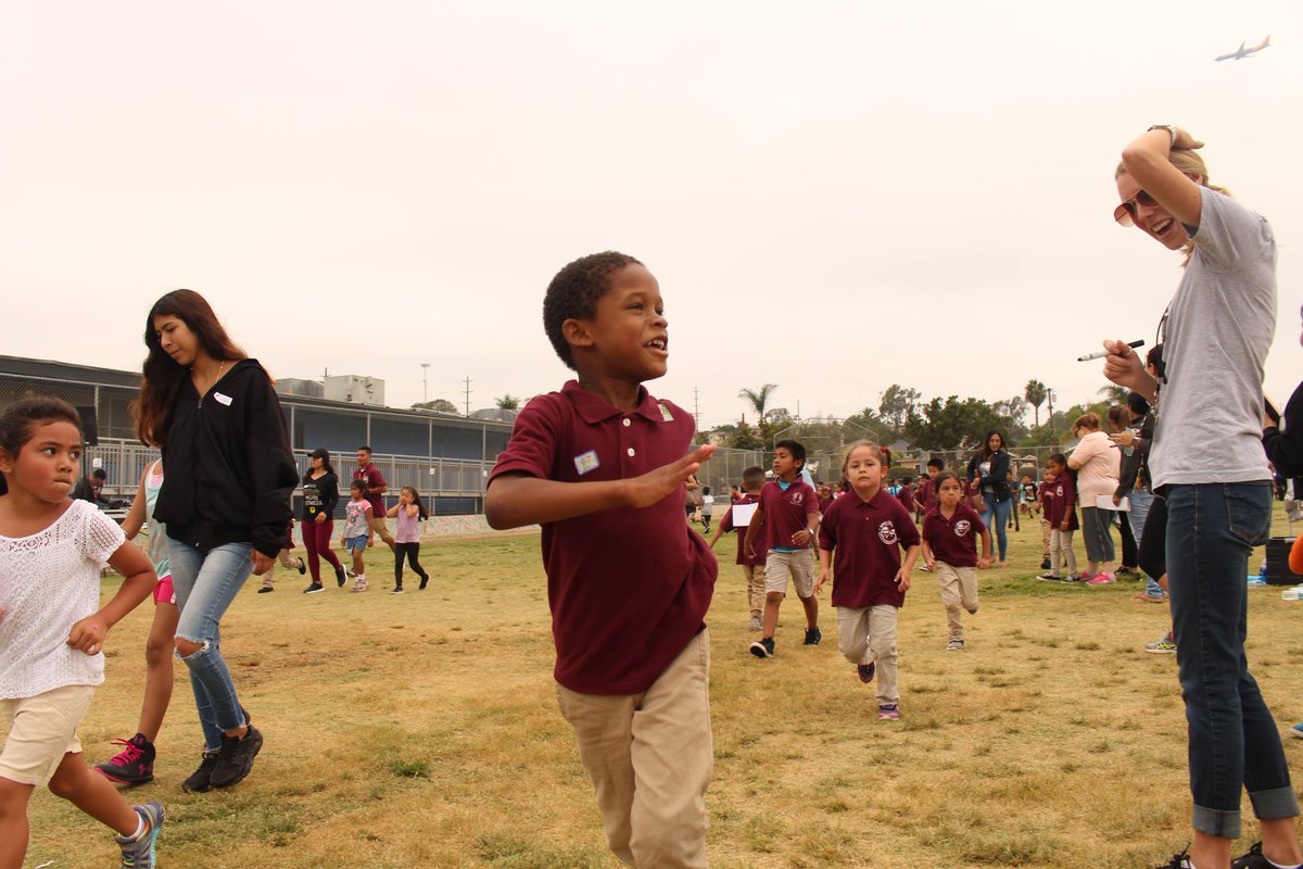 sdneighborhood's tweet photo. Students, staff, and families jogged their way through another successful Jog-A-Thon at King-Chávez Primary Academy! Thank you to everyone who supported our students along the way! #KCPrimary #teamLOVE https://t.co/STe8afH48B