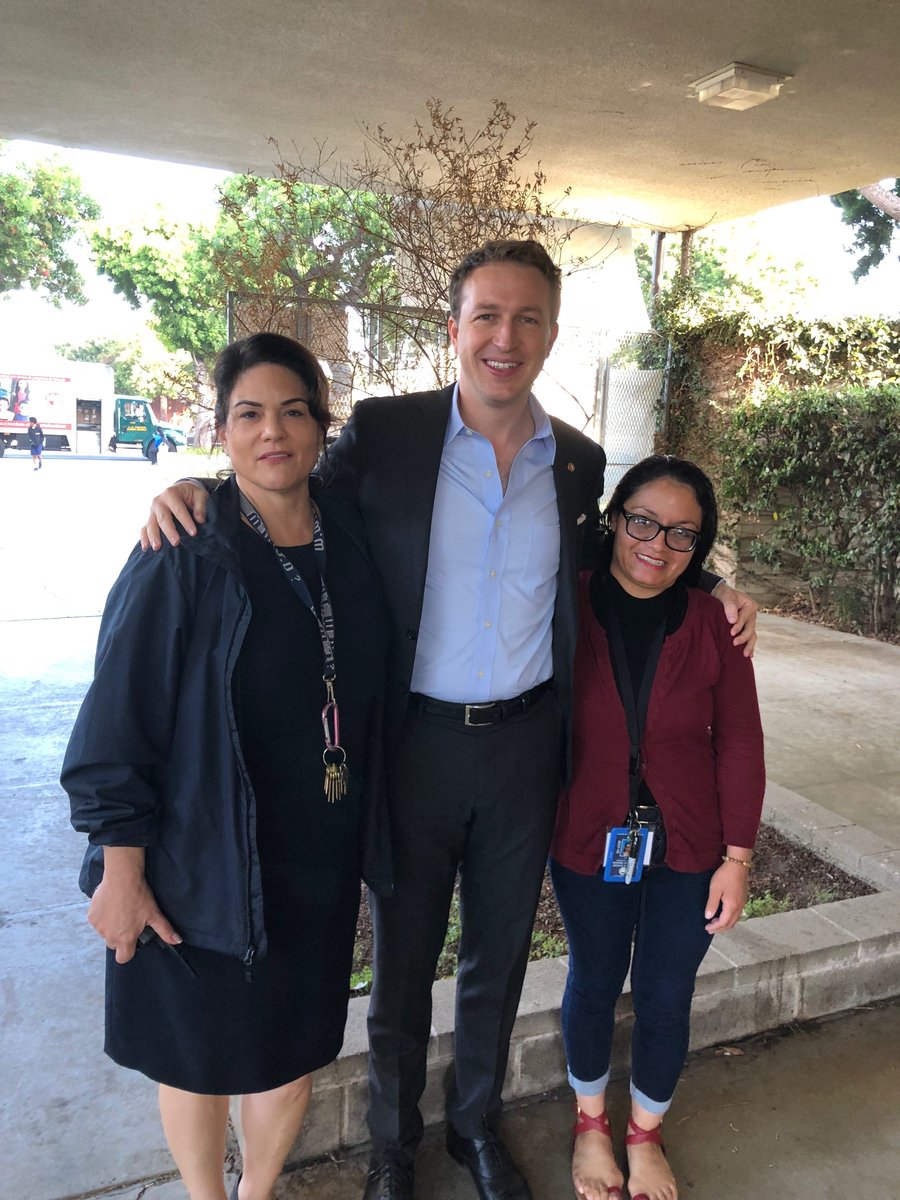 I joined Principal Machado and a great group of parents at <a href="/MarinaDelReyMS/">Marina Del Rey MS</a> for this morning's "Coffee with the Principal." I will keep working to cut red tape for parent partners because their engagement is essential for boosting student achievement and improving our schools!