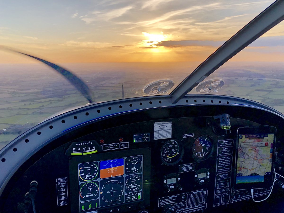 What a sunset! #aviation #flying #adventure