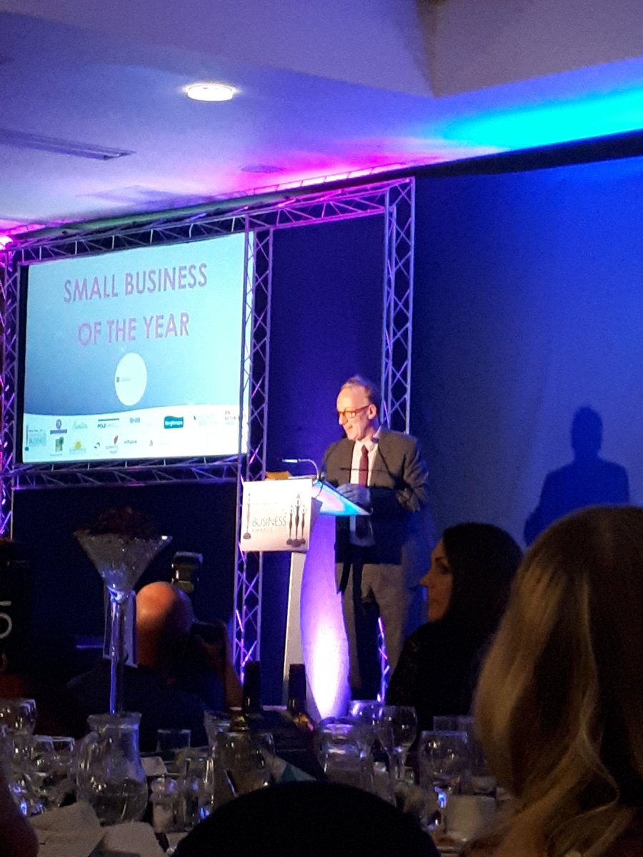 UniLeicBusiness's tweet photo. Dean Professor Peter Lunt is about to present the award for Small Business of the Year at #lmwib https://t.co/UCxQH4d38q
