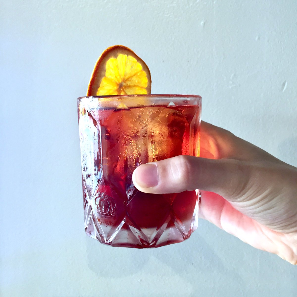 Check out our new and improved #Negroni - garnished with a dehydrated orange slice. Made with love and @Waywarddistillation Gin! #drinkcv #yqqeats #keepcourtenayweird
