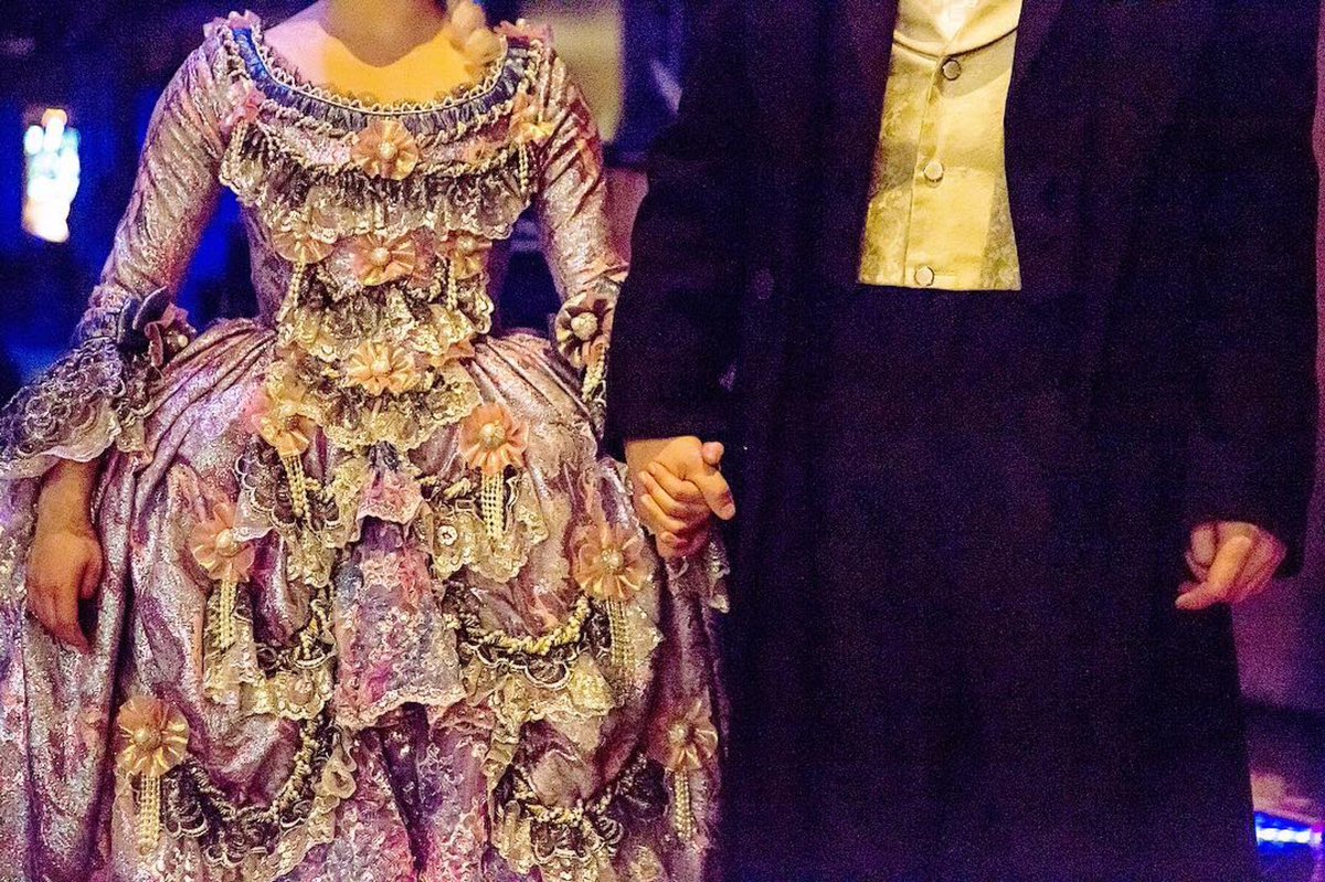 atgsanfrancisco's tweet photo. Did you know over 1,200 costume pieces are used during every performance of @PhantomOnTour?

Original designs by Maria Björnson. Pictured: Eva Tavares &amp; Jordan Craig. 📷: @MurphyMade #PhantomSF https://t.co/nJ9qlxGlN4