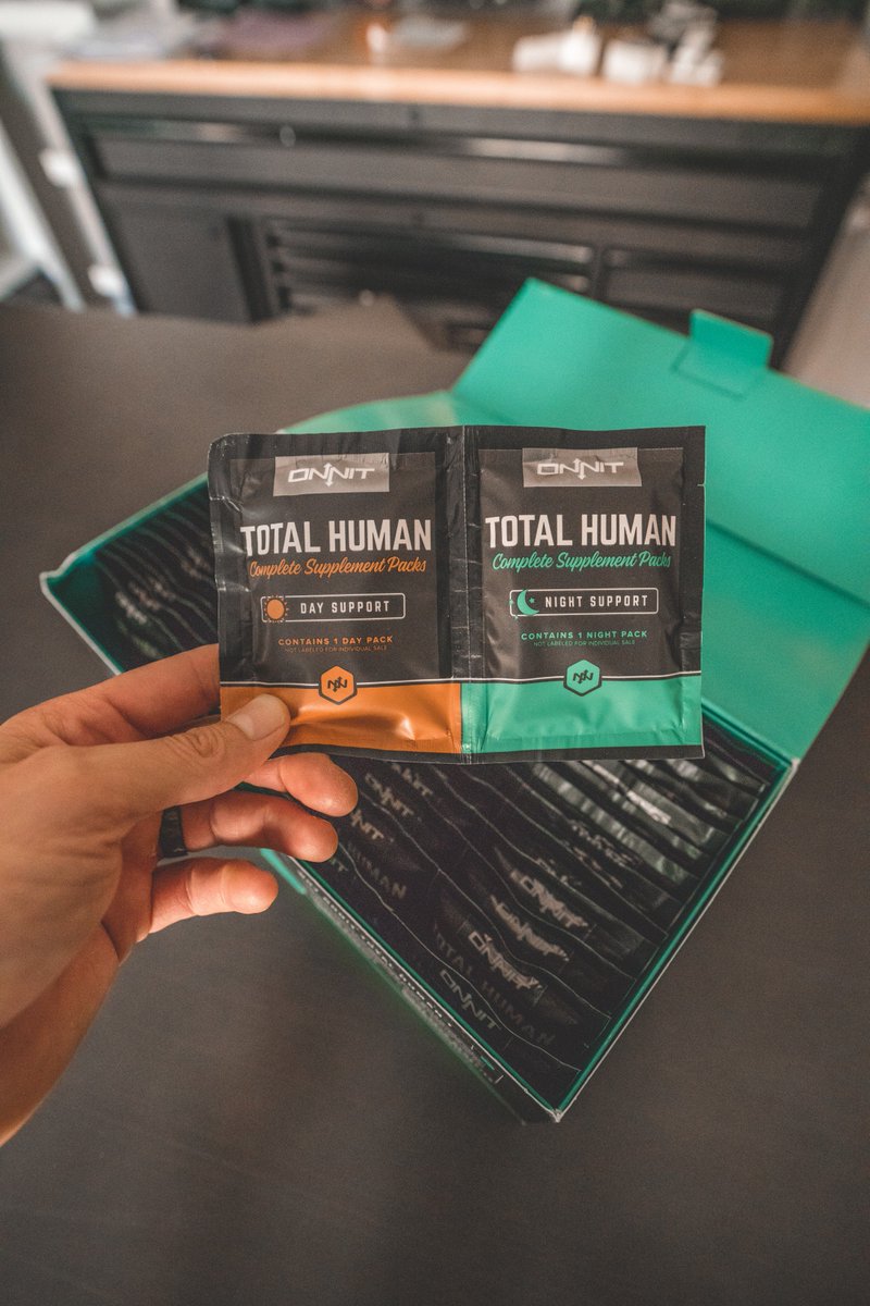TonyBesson's tweet photo. My schedule has been nuts, lately. 14 hour travel days. Less than 5hrs of rest at night. Honestly, I don't know how I'd make it through the day without @Onnit in my life! #GetOnnit #OnnitPro https://t.co/2yU2iSdBRe