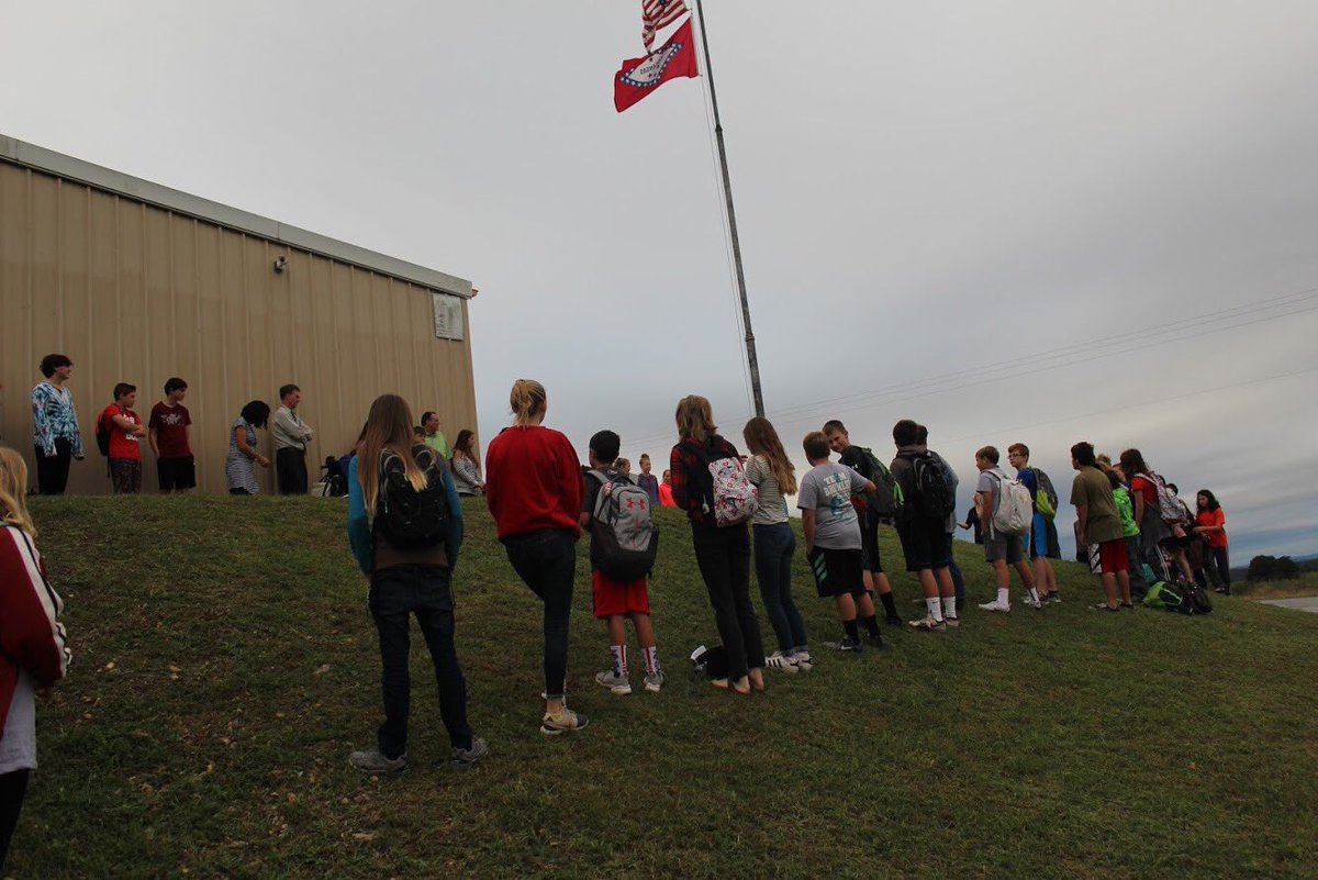 PyattBruno's tweet photo. Bruno-Pyatt students participated in “Meet you at the pole” yesterday for a student led national day of prayer #PatriotPrideBP #ChooseKindness https://t.co/MGcHdRSF04
