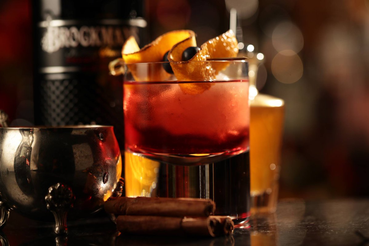 ArtOfCocktail's tweet photo. We are pleased to announce that #Roust will be present at this year's Art Of The Cocktail! They will be serving a number of #spirits for you to enjoy at the #event.  @zubrowka_vodka and @BrockmansGin to wet your appetite, here are some pictures!
Tickets at https://t.co/RVHfYi4uxx https://t.co/TLoNPahEfV
