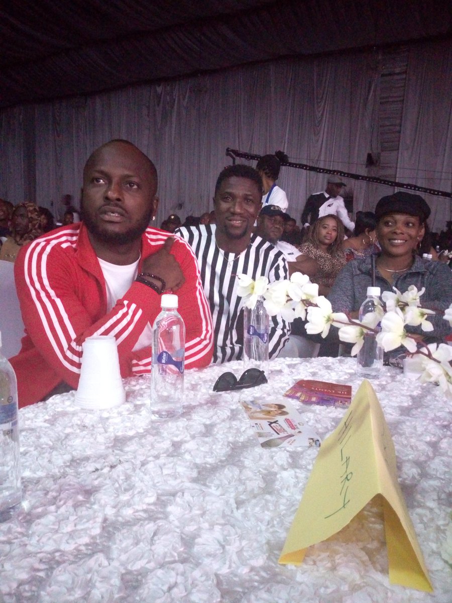 FranknDKitchen's tweet photo. @Iamogusbaba @igosave live @FranknDKitchen 
#frankddoninthekitchen 
#davidoinasaba https://t.co/6vMutBCRiw