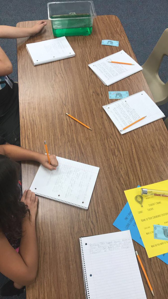 Mrs. Salinas tweet media