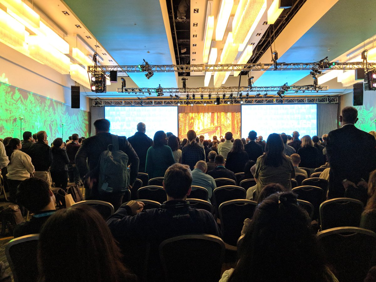 Kristi_DD's tweet image. This is diversity in tech... Students,  #accidentaladmin, @vetforce, and more #bam #DF18