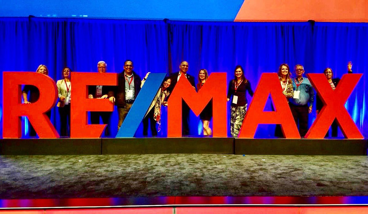 We Are #theIndustryEvolution We Are #Recharged We Are #LeadingTheWay We Are #RPP! #realestate #remax #adayinthelifeofarealtor #rpplive #remaxrecharge #remaxhustle #remaxintegra