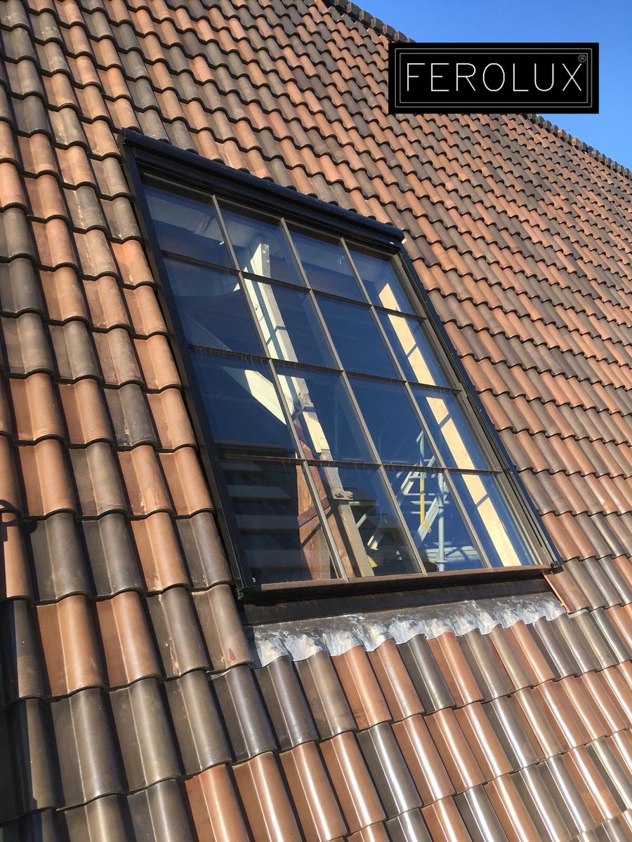 De #zwart #stalen #dakramen worden langzaam aan zichtbaar op de Neude in <a href="/Utrecht/">Joost</a> 

Prachtig project met FEROLUX Nostalgische Dakramen in opdracht van Burgland bouw bv.

FEROLUx.nl of breng een bezoek aan <a href="/vtwonen/">vtwonen</a> &amp; design beursvt  van 2 t/m 7 okt stand 11.073