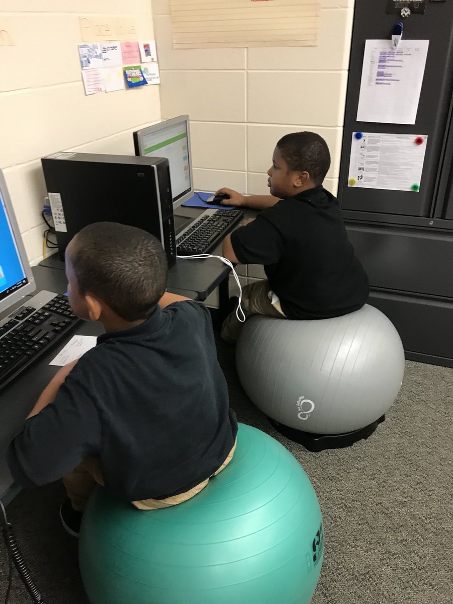 KirkpatrickTEP's tweet photo. Our class is working hard while enjoying our new flexible seating. #TEP_KISD #MomentsInKlein #whatsyoursuperpower #P2PinAction https://t.co/1KZePNGLpd